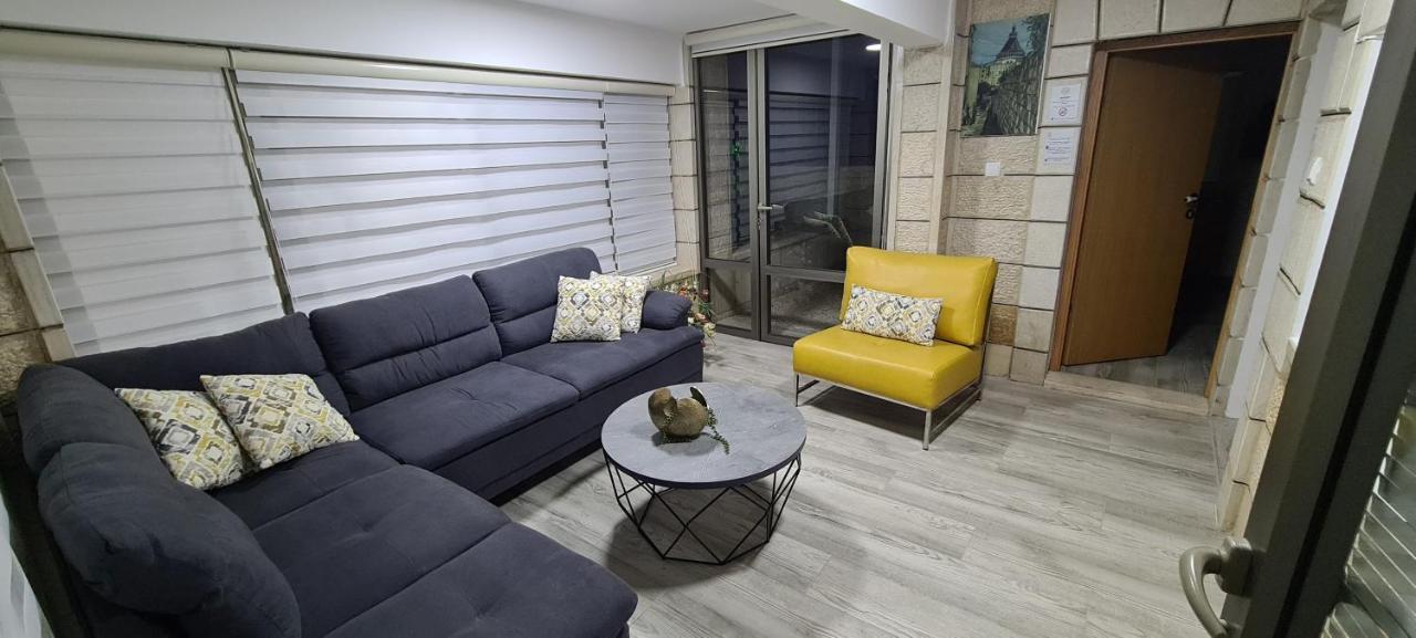 Maria'S Guesthouse - Uphill View Of Nazareth F Buitenkant foto