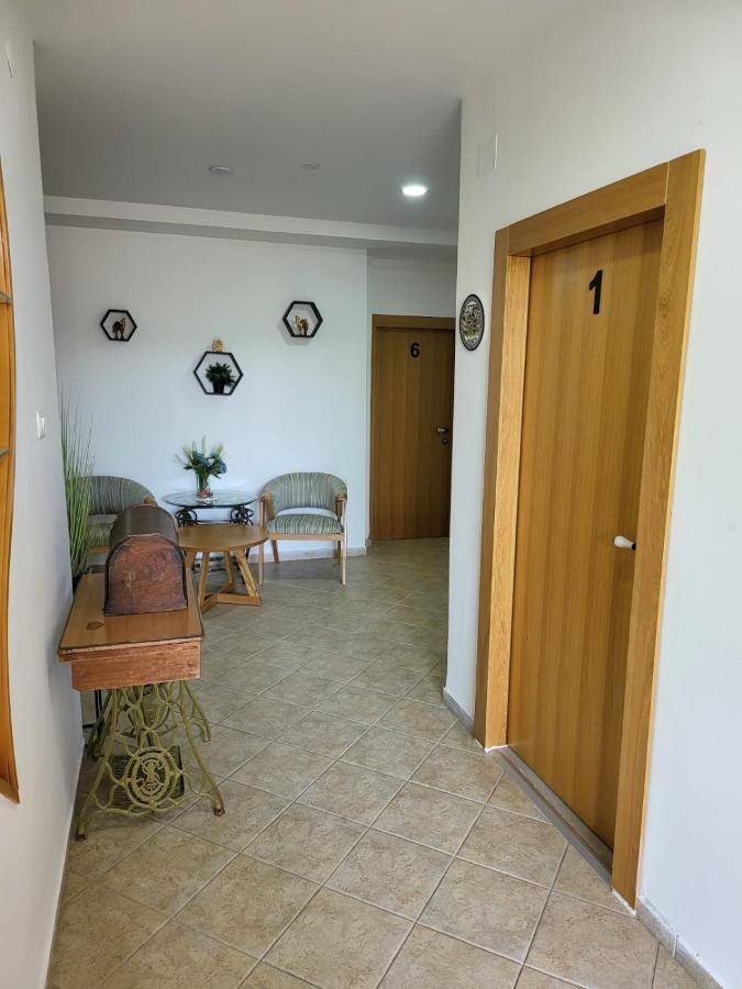 Maria'S Guesthouse - Uphill View Of Nazareth F Buitenkant foto