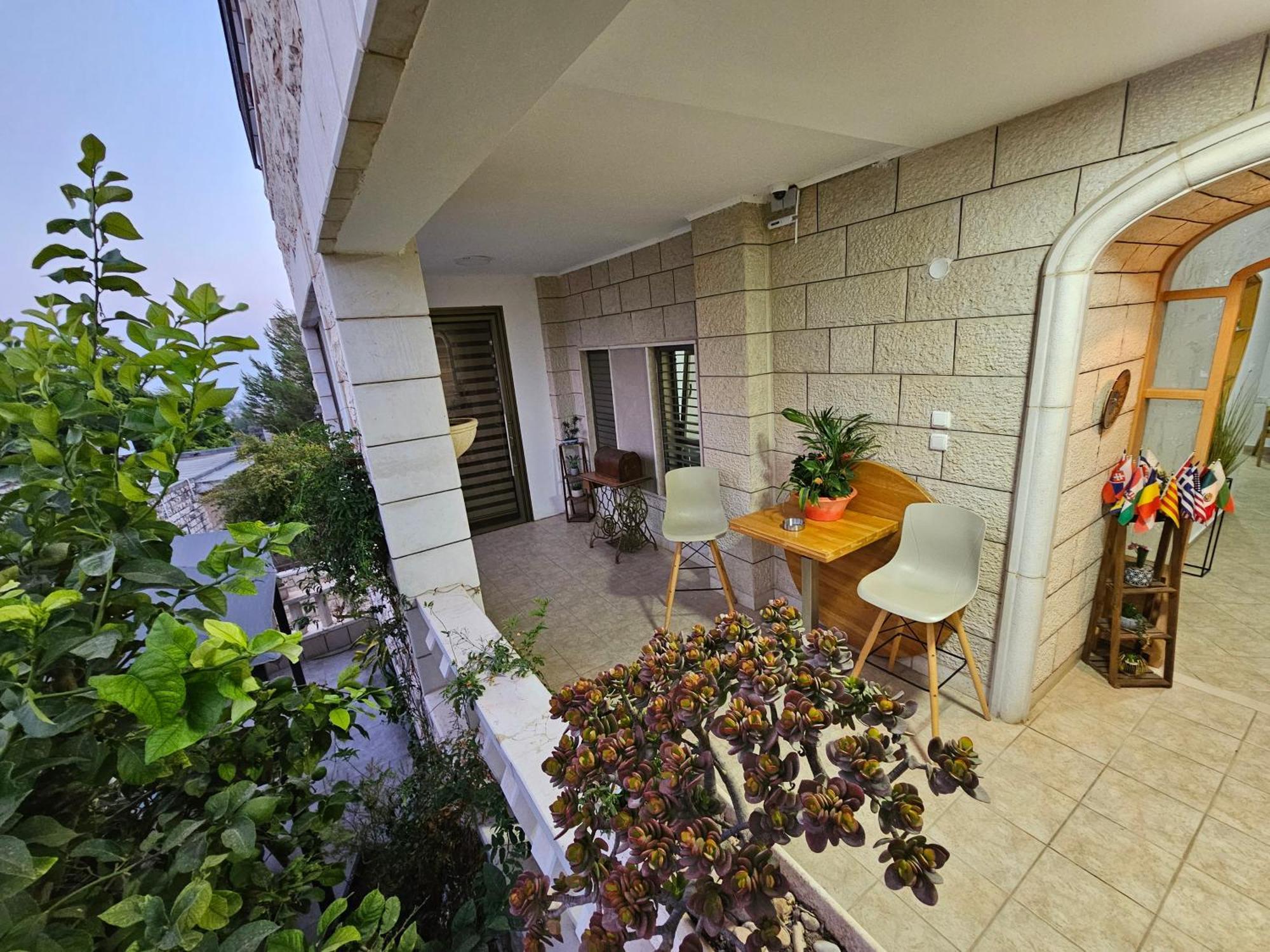Maria'S Guesthouse - Uphill View Of Nazareth F Buitenkant foto