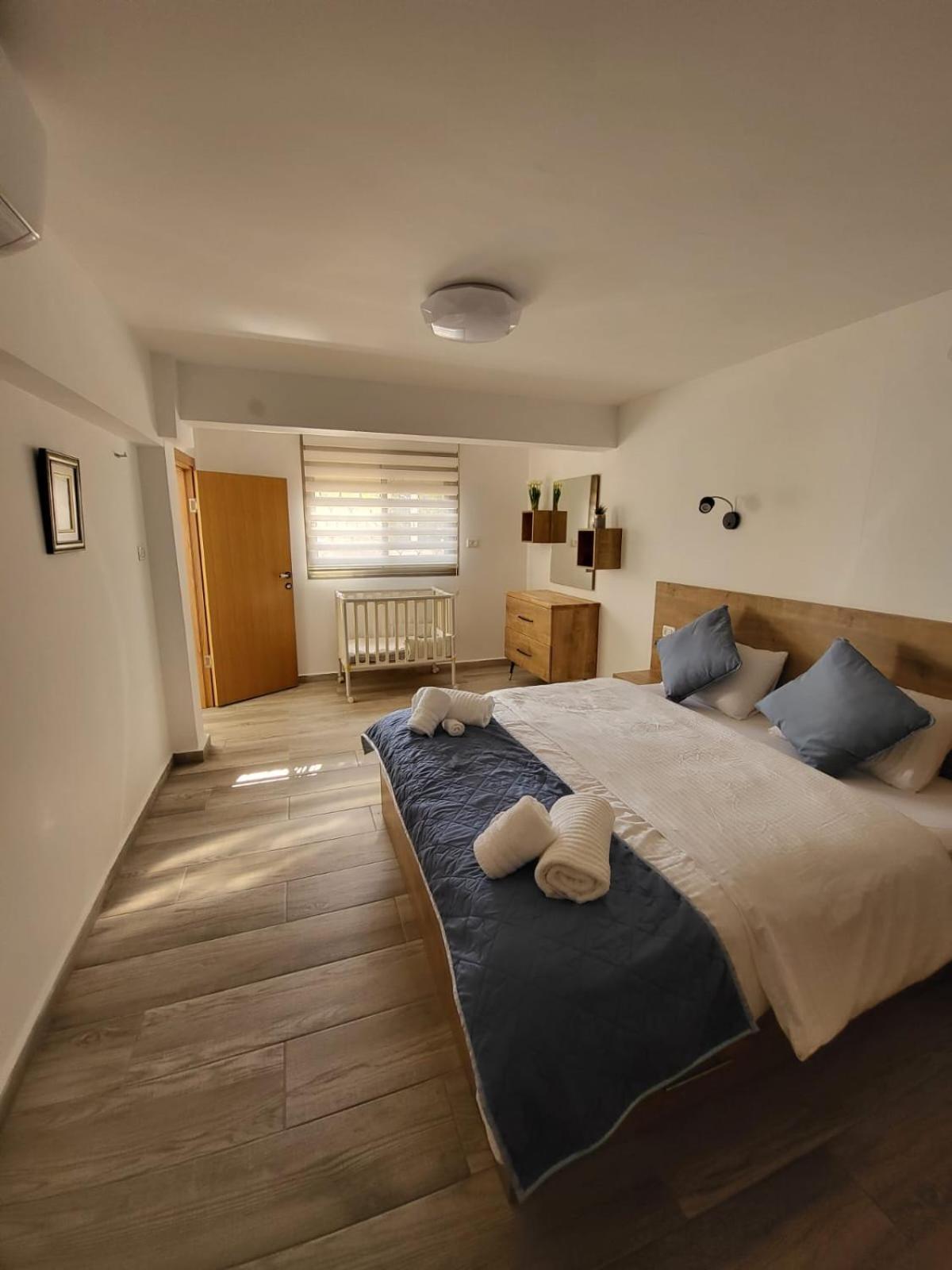 Maria'S Guesthouse - Uphill View Of Nazareth F Buitenkant foto